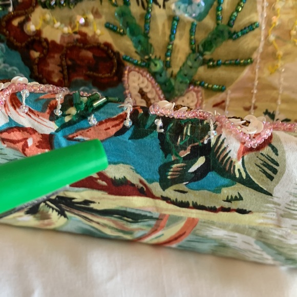 Vintage Christy sequin beaded beach motif tote handbag purse with gold lining - Picture 5 of 10